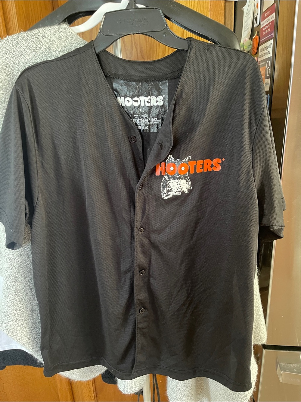 Hooters Employees Shirt Mens Large Black Button Up Logo Graphic